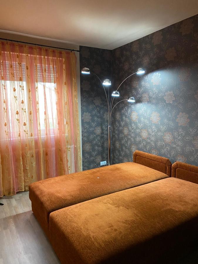 Platán Apartman Hajdúszoboszló Esterno foto